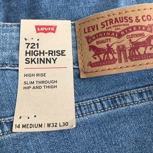 Size 14 Levi’s high waist, new jeans!